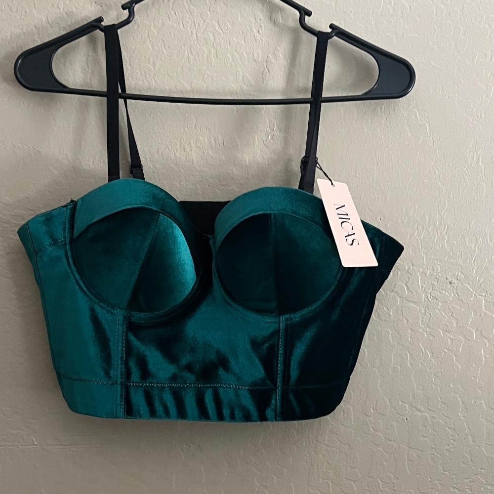 Micas Crop Top